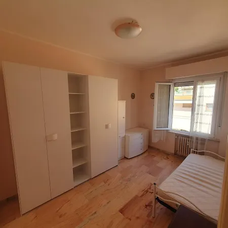 Comfort House Apartamento Pésaro
